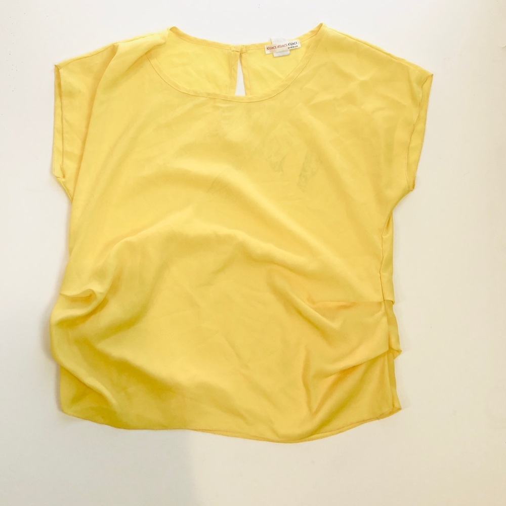 A’GACI /women's short sleeve blouse size: S
